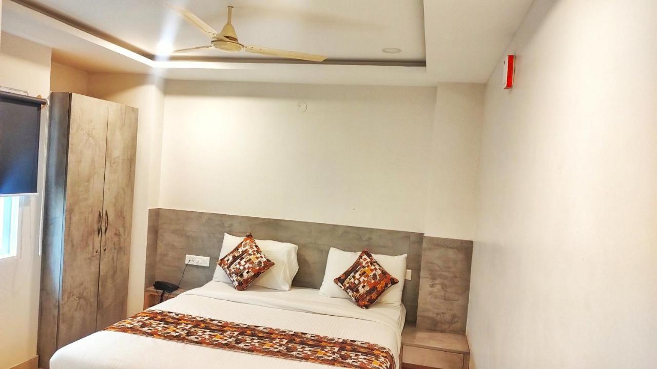 Athasri Hotel Marathahalli Бенґалуру Екстер'єр фото