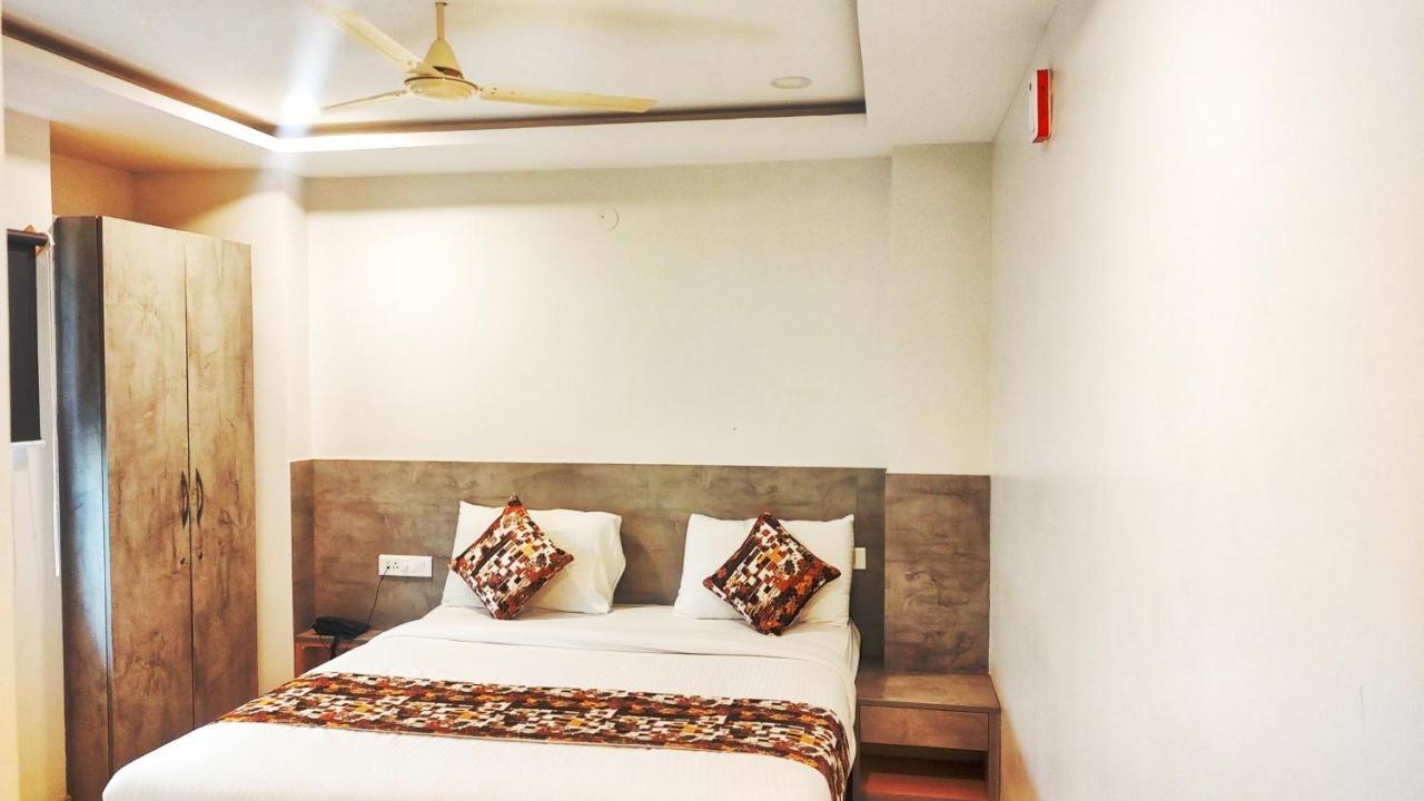 Athasri Hotel Marathahalli Бенґалуру Екстер'єр фото